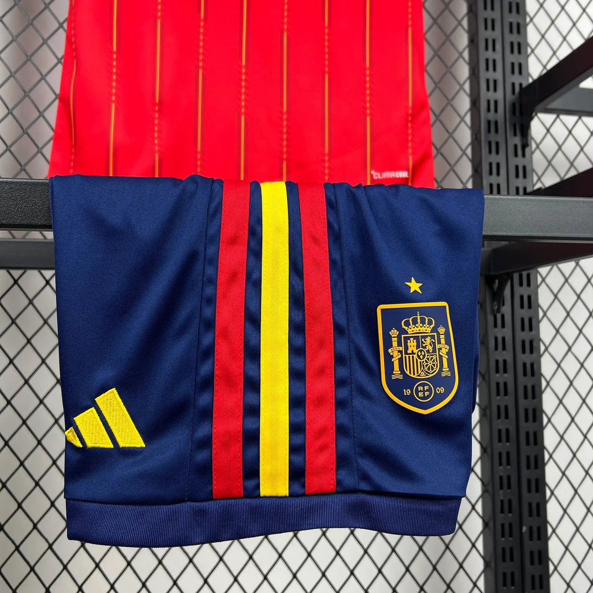 BOOTS SUPPLY Spain 2026 Home Kids size - Kids