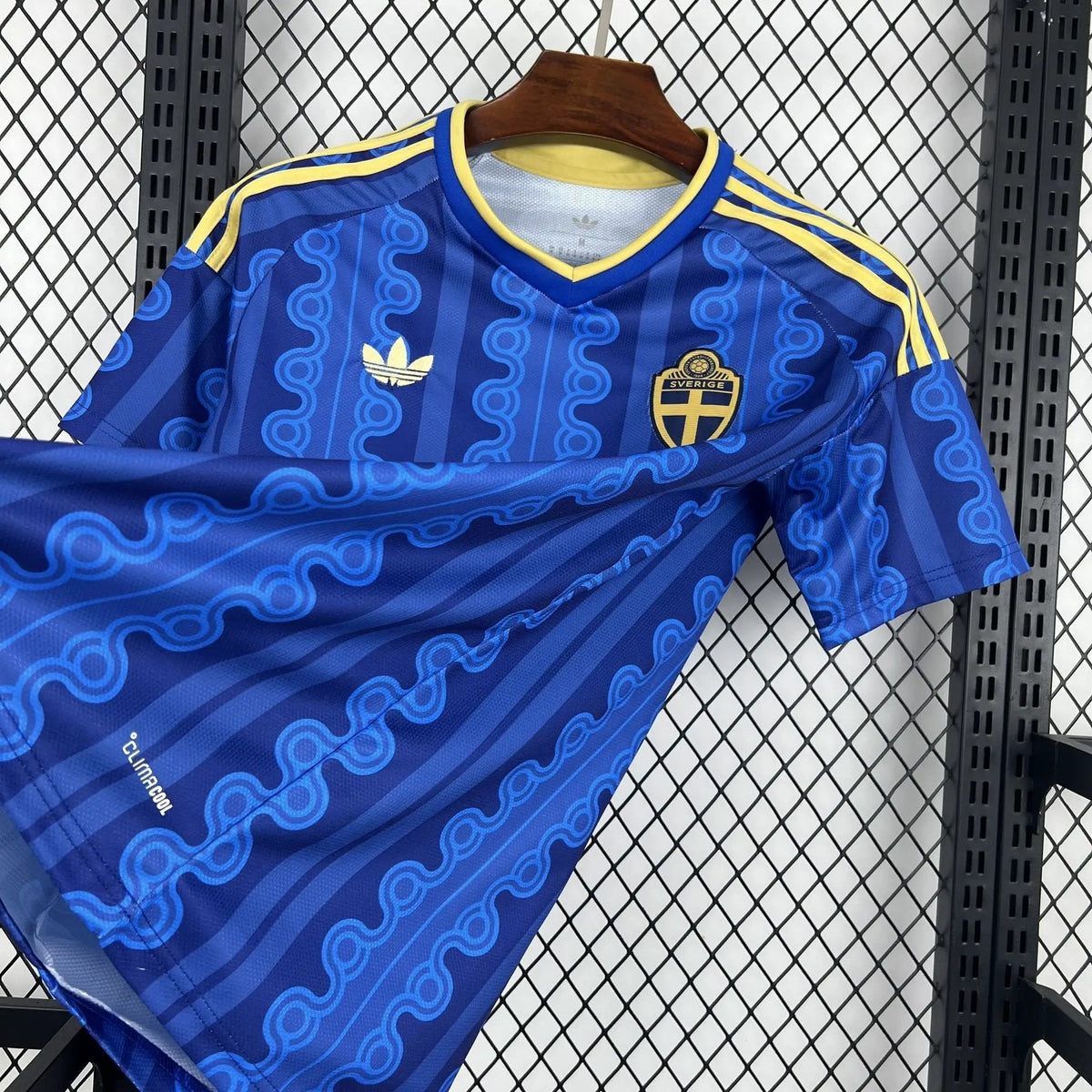 BOOTS SUPPLY Sweden 2026 Away Kit - Jersey